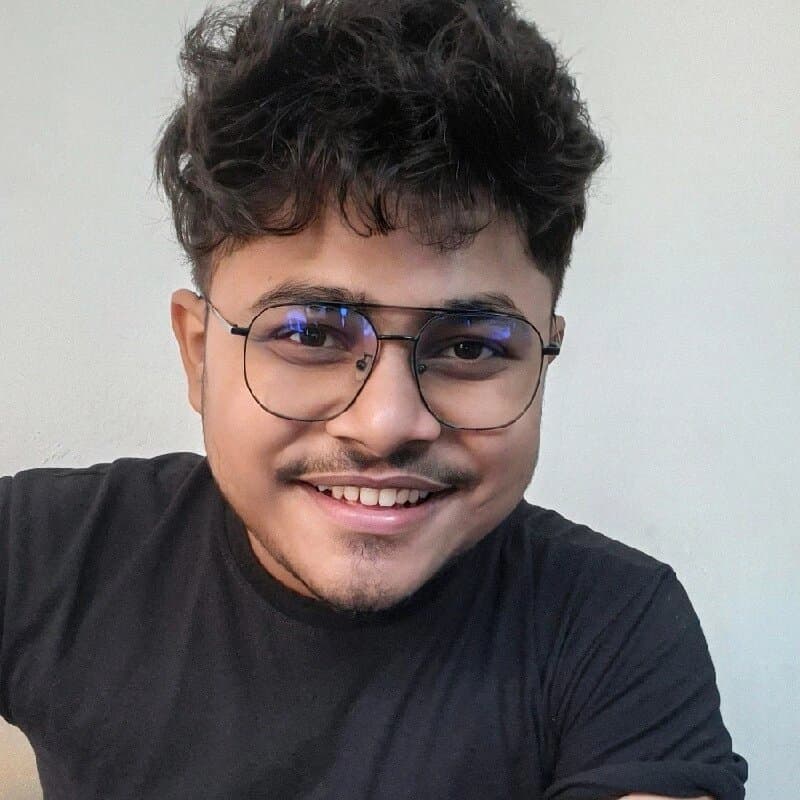 Kavya Kumar Thakur